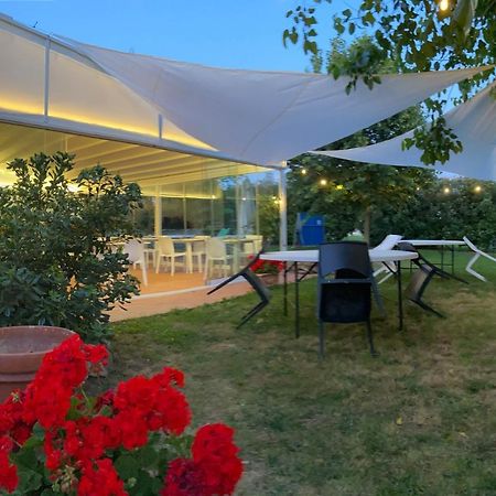 La Scuderia Hotel Sarzana Buitenkant foto