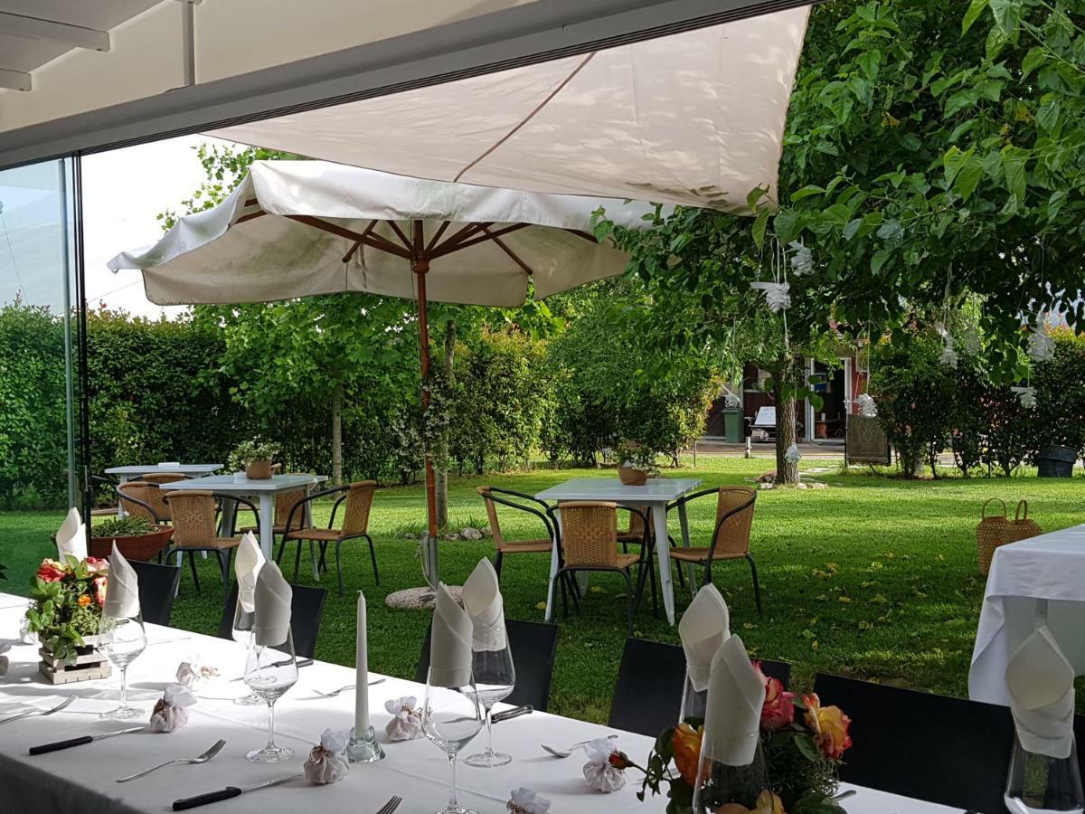 La Scuderia Hotel Sarzana Buitenkant foto